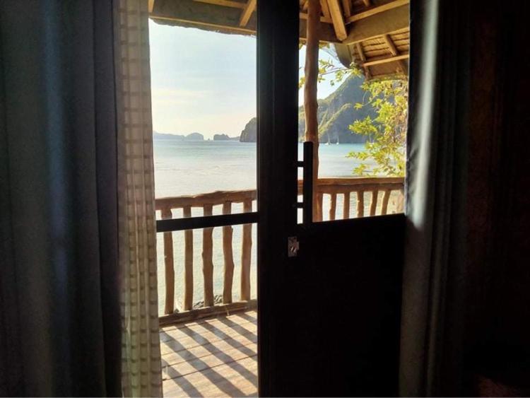 Готель Hut Sunset Island View Ель-Нідо Екстер'єр фото
